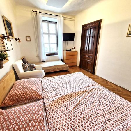 Várkerület Apartman Sopron Esterno foto