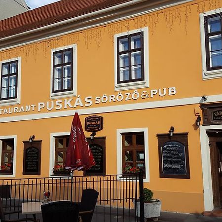 Várkerület Apartman Sopron Esterno foto