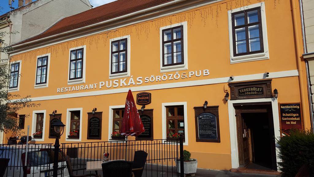 Várkerület Apartman Sopron Esterno foto