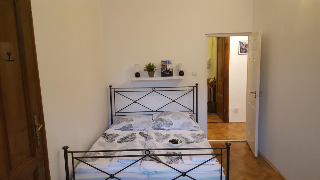 Várkerület Apartman Sopron Esterno foto