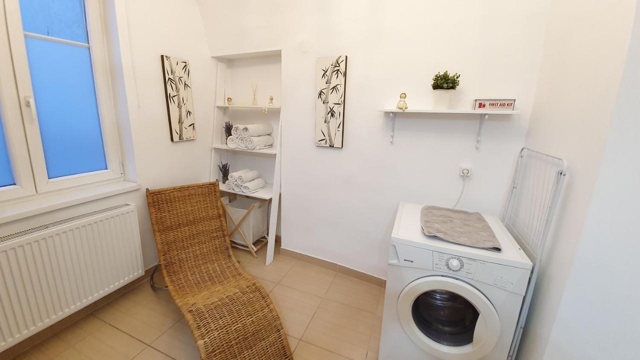 Várkerület Apartman Sopron Esterno foto